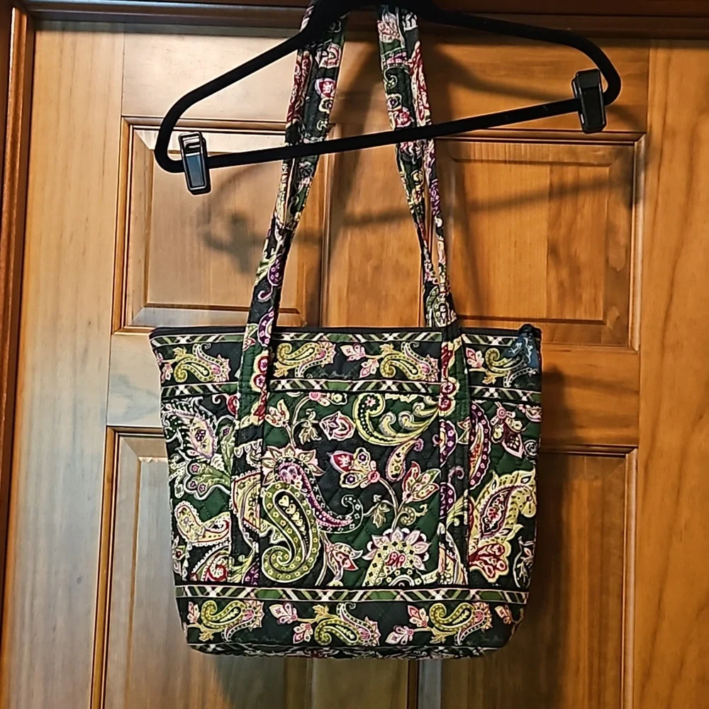 Chelsea Green Vera Bradley Tote Bag - Picture 3 of 7